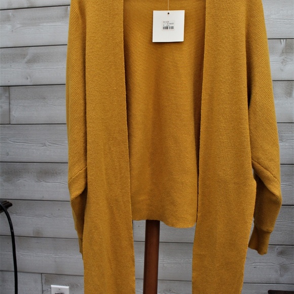 SEEK THE LABEL Long cardigan sweater- Medium - Picture 2 of 8